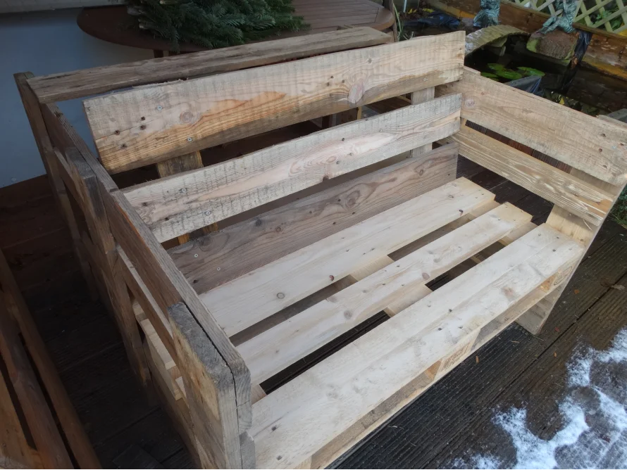 Gartenbank aus Paletten