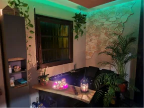 Gemütliches Badezimmer mit Whirlpool