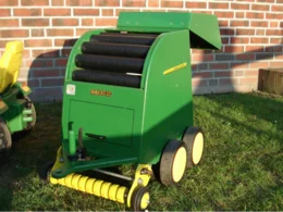 Rundballenpresse für Rolly-Toys Traktor