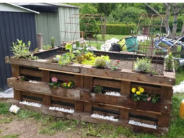 Paletten-Hochbeet