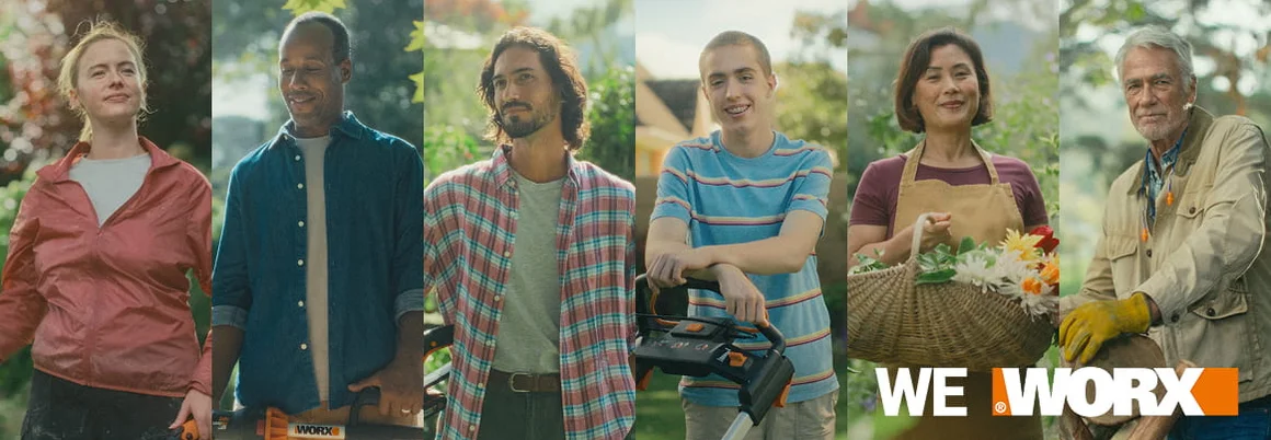 Sechs Personen mit Gartenwerkzeugen. Logo der Marke Worx
