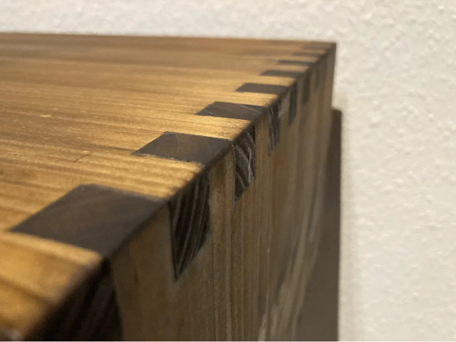 Holzverbindung mit Holzdübeln