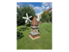 Windrad-Vogelhaus im Garten