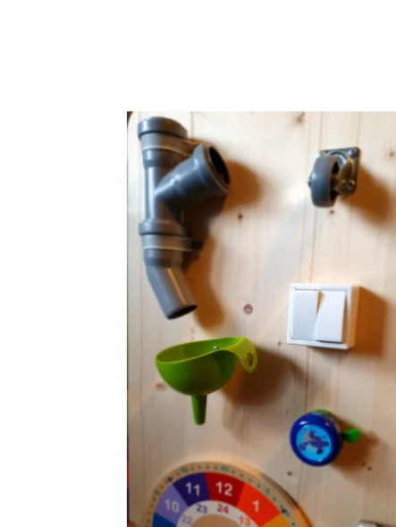 Ein selbstgebautes Spielbrett aus Holz