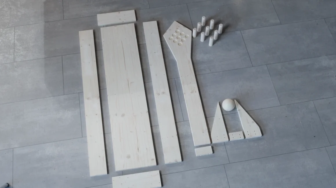 Holzteile für ein Wikingerschach-Spiel