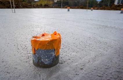 Schritt 7: Beton aushärten lassen Frischer Beton trocknet