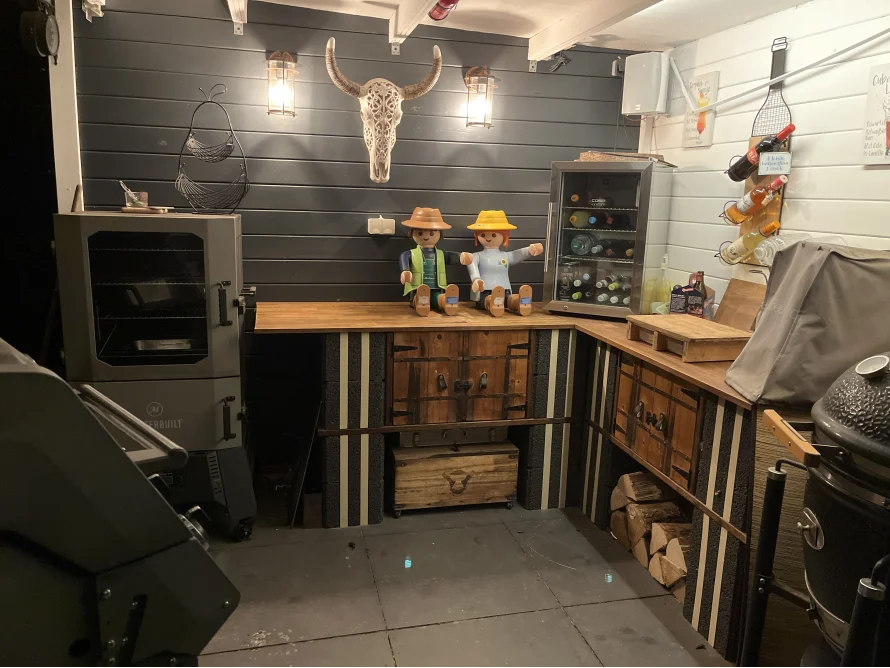 Einrichtung eines modernen Außenküche