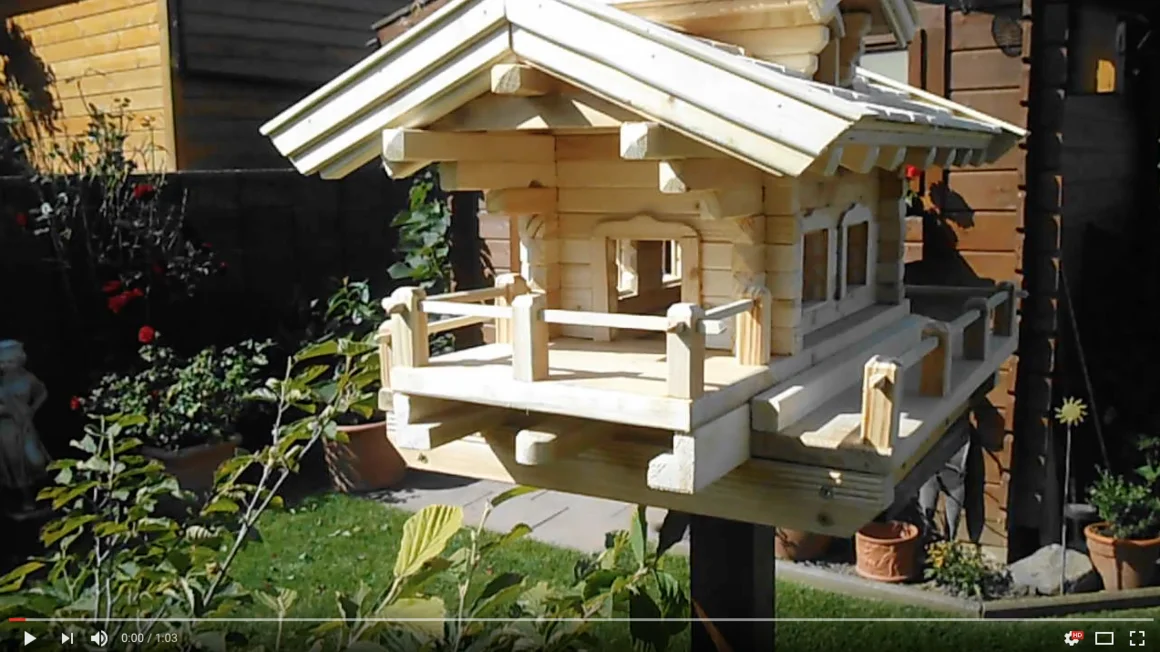 Luxus - Villa für Vögel mit ausziehbaren