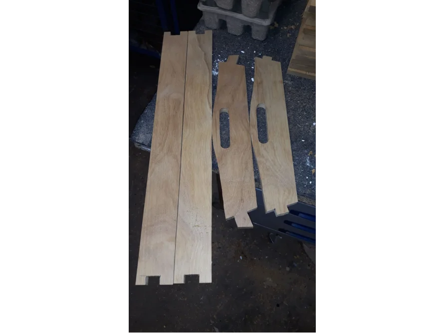 Holzbretter für ein Möbelstück