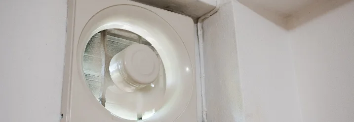 Einbau eines Badlüfters