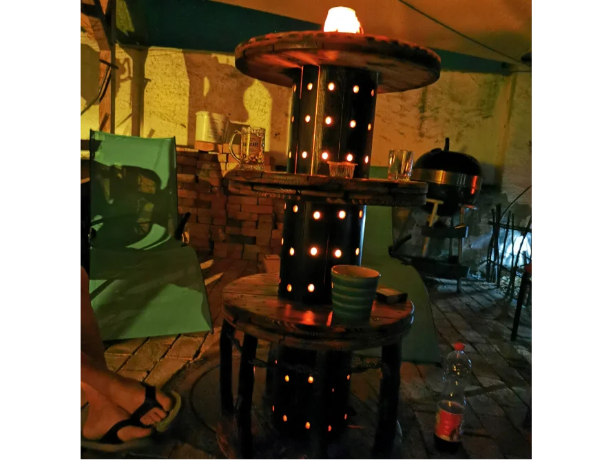 Stehtisch aus Kabeltrommel