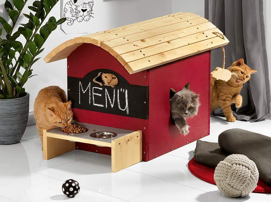 Holzhaus für Katzen mit Futterplatz