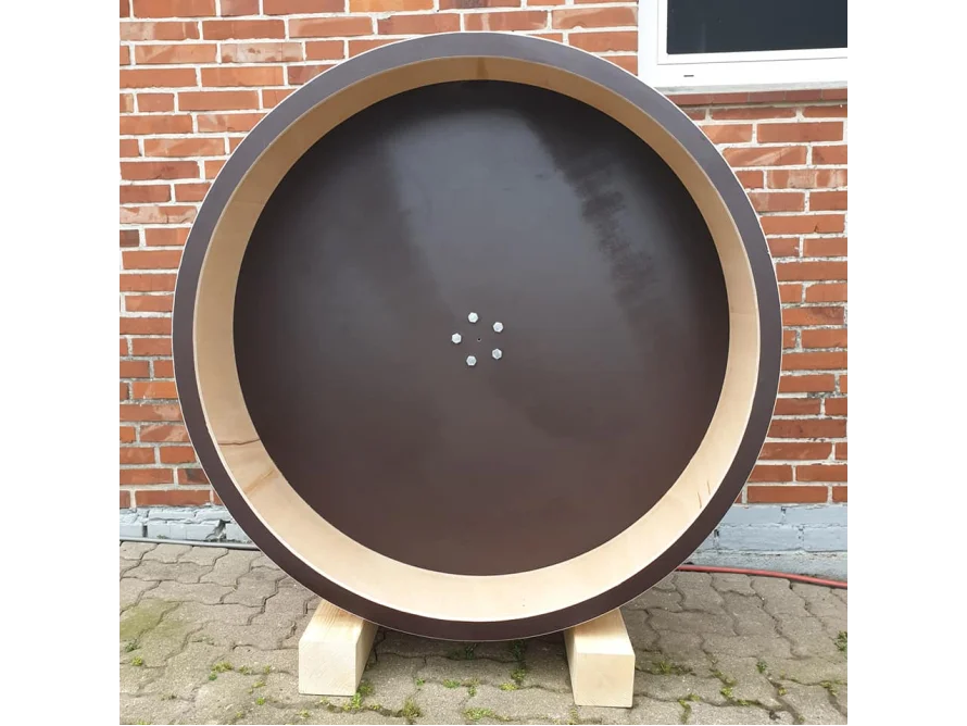 Großes Laufrad aus Holz