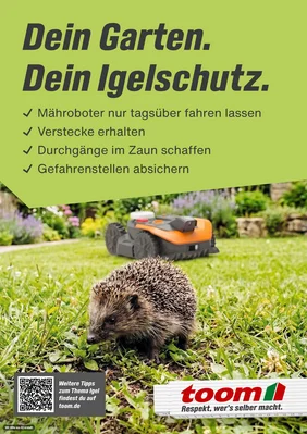 toom Plakat zum Igelschutz; Igel und Mähroboter auf einer Wiese