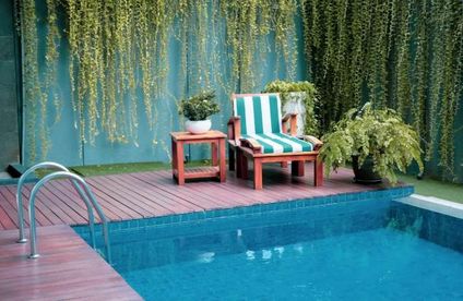 RT Infinitypool 19 22 717x467 Infinity-Pool in Garten