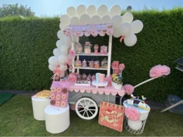 Süßigkeitenstand mit Dekoration