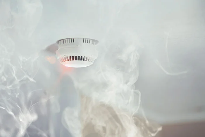 Rauchmelder an der Decke