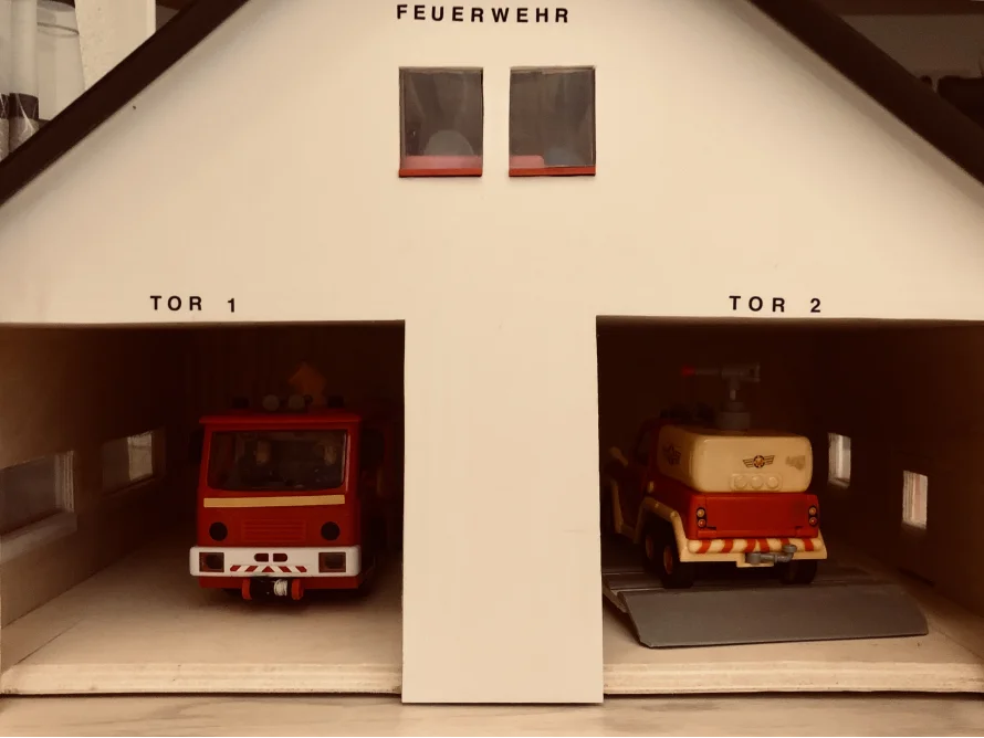 Kinder Feuerwehrhaus 