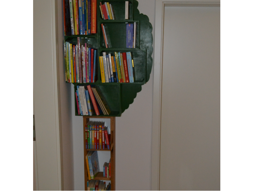 Bücherregal Baum