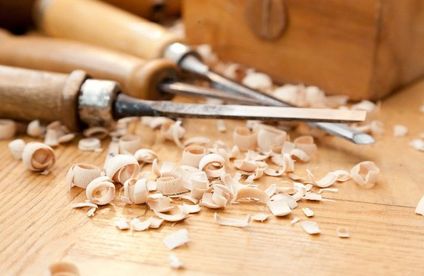 Werkzeuge zum Holz schnitzen