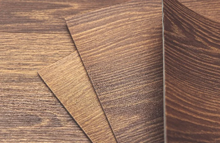Holzdekor-Bodenbelag