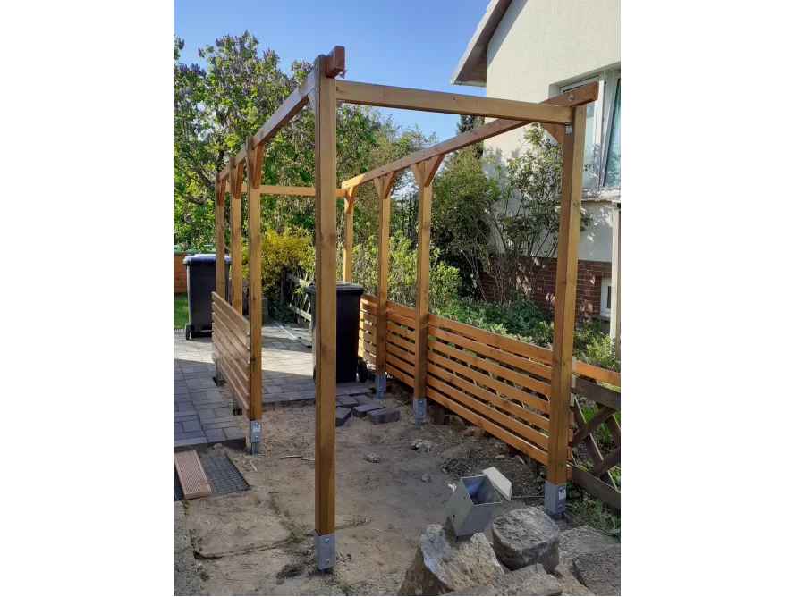 Holzgerüst für ein Gartenhaus