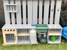 Spielküche aus Holz