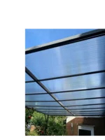 Terrassenüberdachung mit durchsichtigem Dach