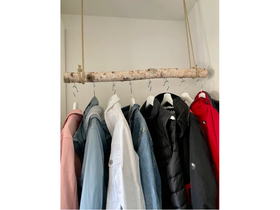 Kleiderstange aus Birkenstamm