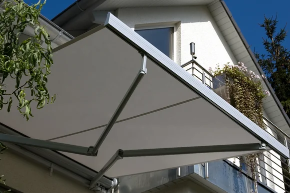 Markise an Hauswand