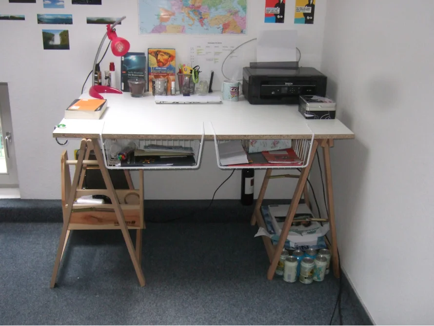 Schreibtisch für den schmalen Geldbeutel