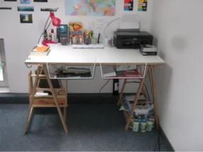 Schreibtisch für den schmalen Geldbeutel