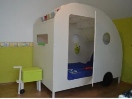 Wohnwagenbett