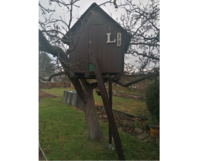 Ein Baumhaus im Garten