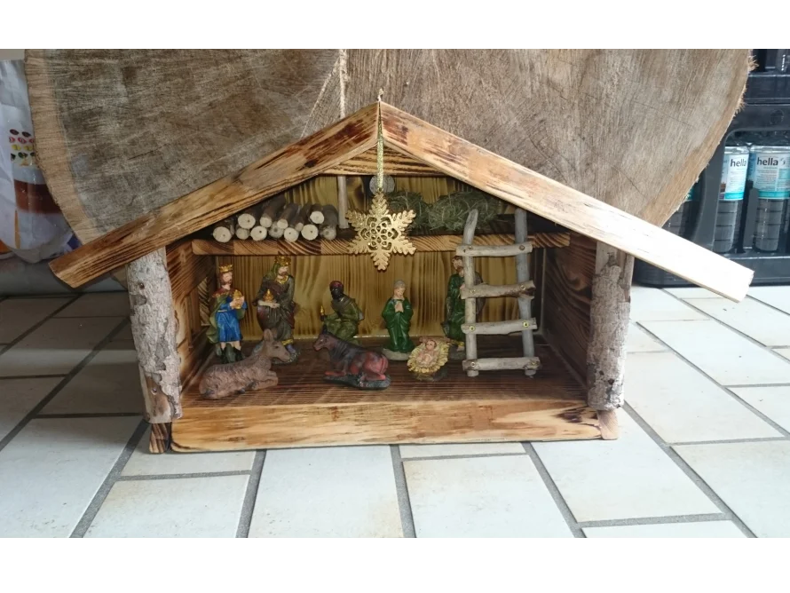 Weihnachtskrippe aus Holz