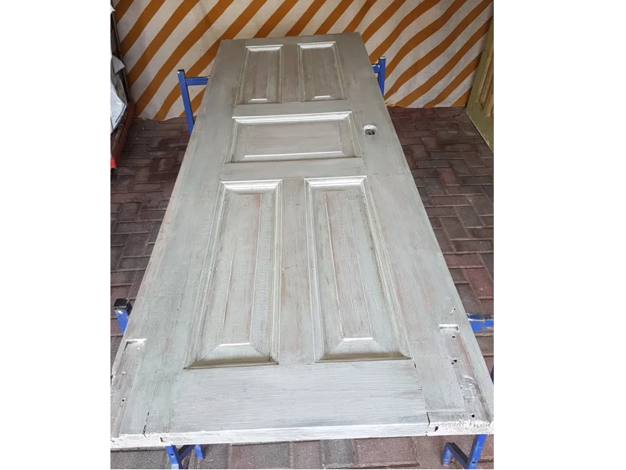 Holztür weiß gestrichen