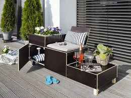 Modulare Gartenlounge aus dunklem Holz