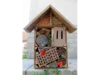 Insektenhotel aus Holz