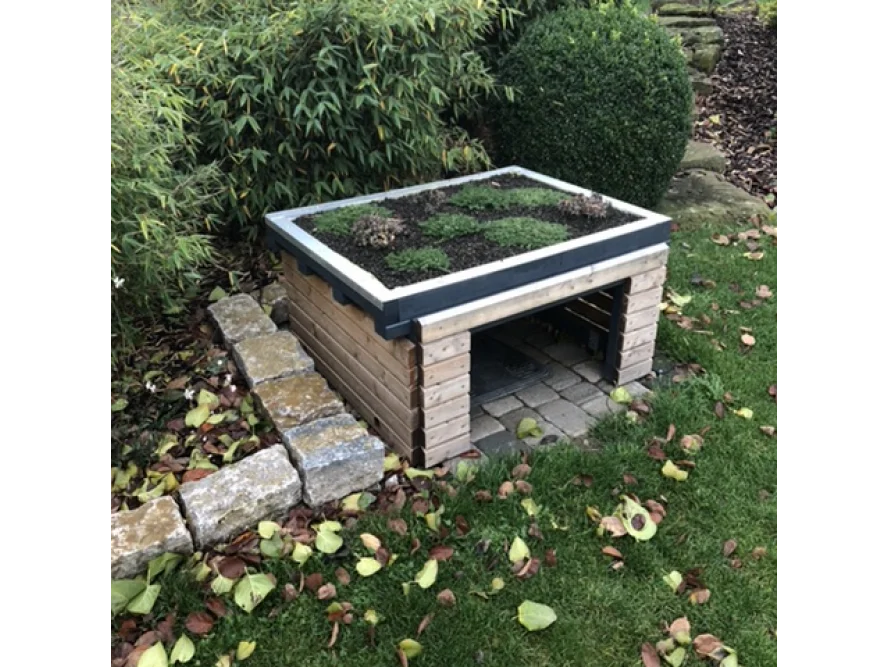 Gartenhaus-Rohbau mit Gründach