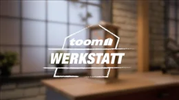 Unscharfer Hintergrund mit Schriftzug 'toom Werkstatt'