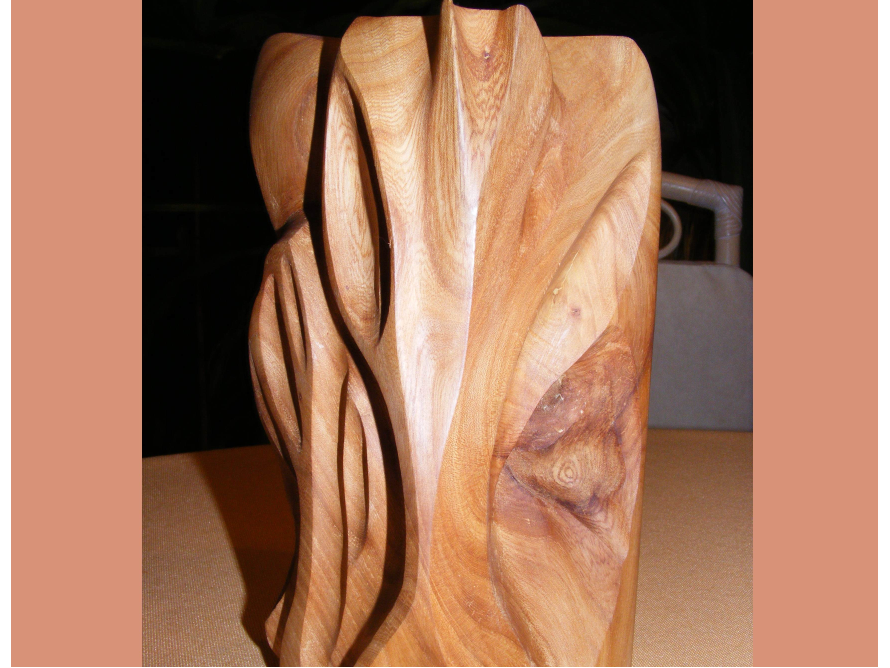 Skulptur aus Holz