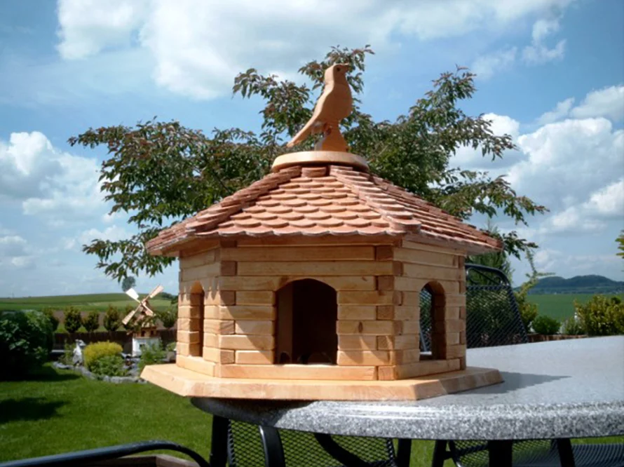 Großes Sechseck- Vogelhaus-Villa