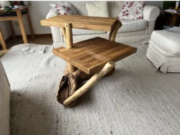 Rustikaler Beistelltisch aus Holz