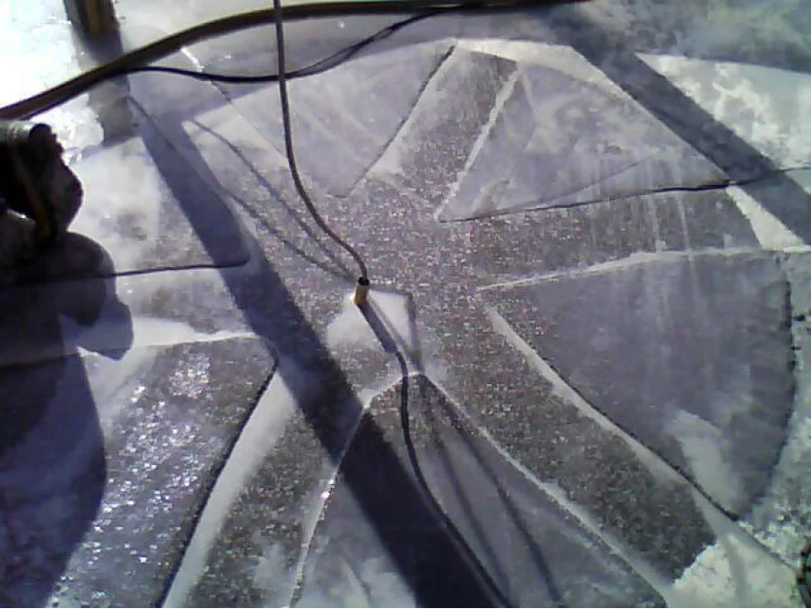 Fliesenboden mit sternförmigem Muster