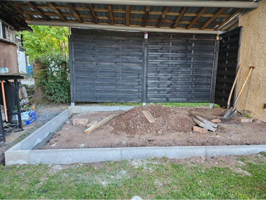 Fundament eines Gartenhauses