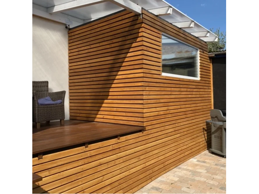 Gartenhaus mit Holzfassade