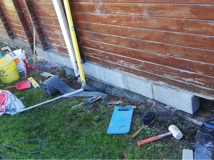 Fundament eines Gartenhauses