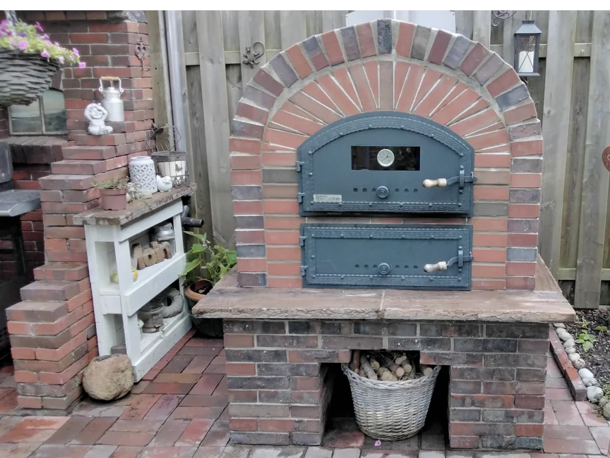 Pizzaofen aus Backstein