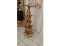 Hölzerner Weihnachtspyramide