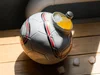 Fußball als Getränkekühler
